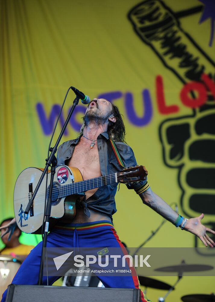 Red Hot Chili Peppers perform live in Moscow