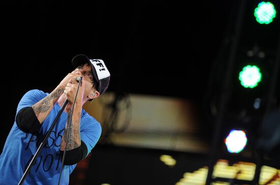 Red Hot Chili Peppers perform live in Moscow