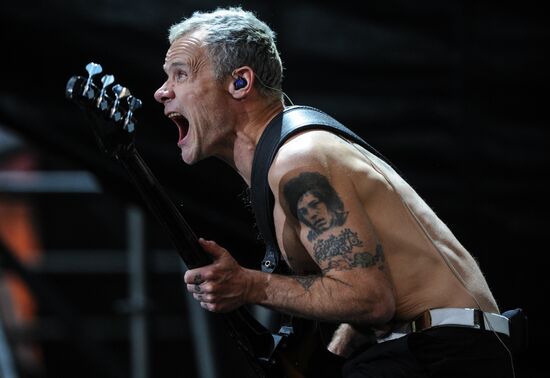 Red Hot Chili Peppers perform live in Moscow
