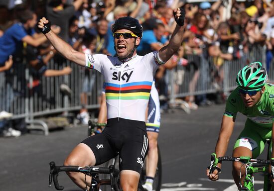 Cycling Tour de France 2012. Finish