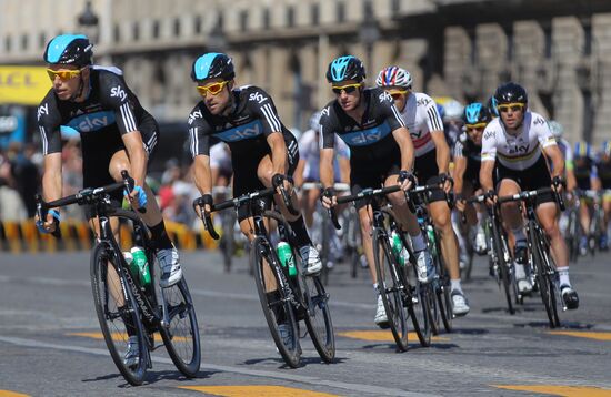 Cycling Tour de France 2012. Finish