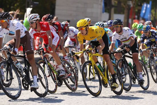 Cycling Tour de France 2012. Finish
