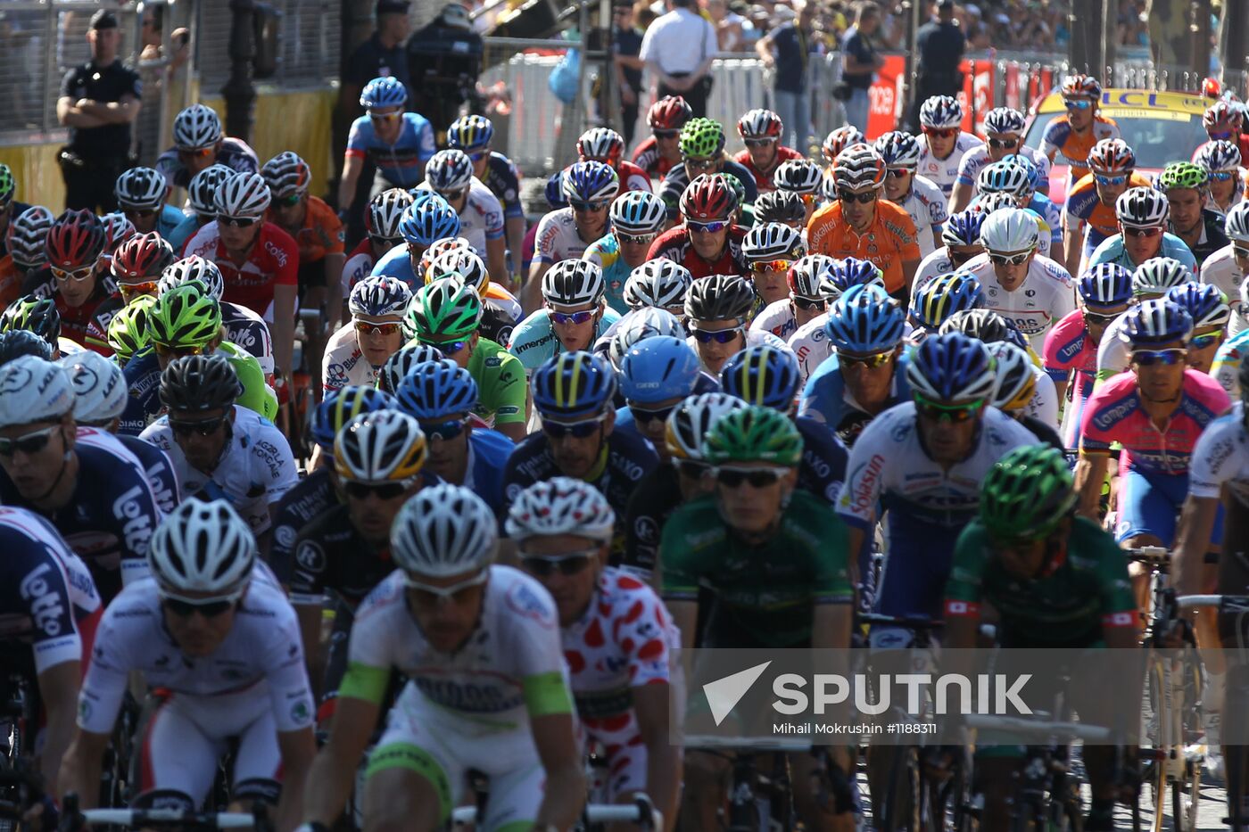 Cycling Tour de France 2012. Finish