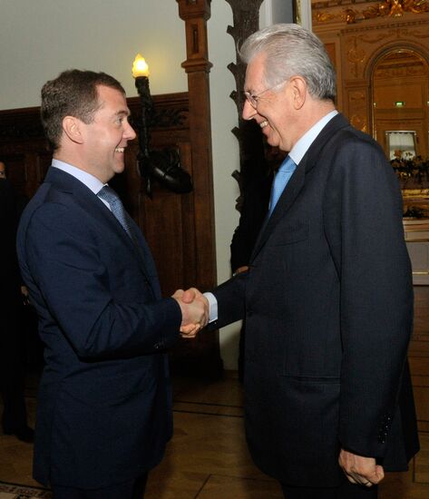 D.Medvedev and M.Monti hold talks