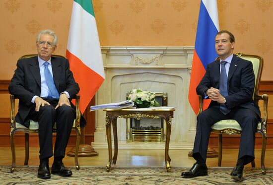 D.Medvedev and M.Monti hold talks