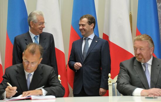 D.Medvedev and M.Monti hold talks