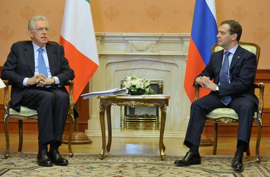 D.Medvedev and M.Monti hold talks