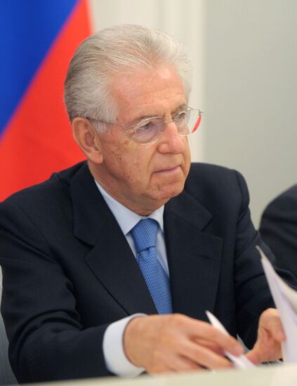 Vladimir Putin and Mario Monti meet in Sochi