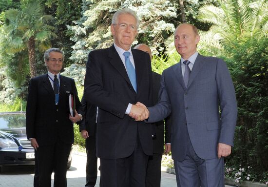 Vladimir Putin and Mario Monti meet in Sochi
