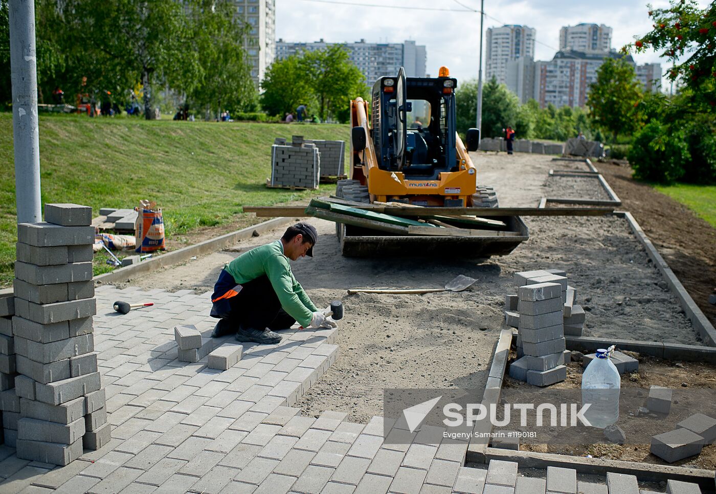 Sergei Sobyanin visits Moscow's Gorodnya River Valley Park