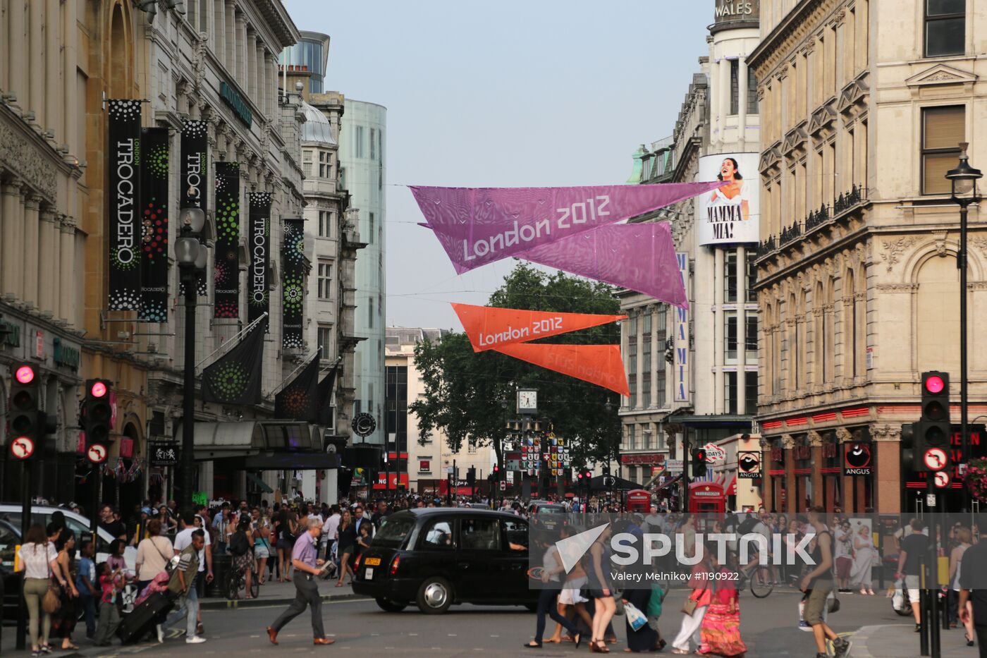 London on eve of Olympic Games 2012