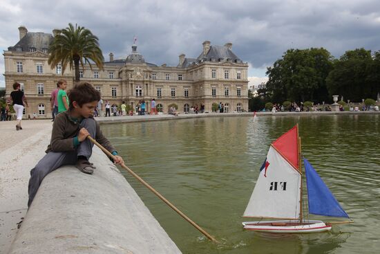 World cities. Paris