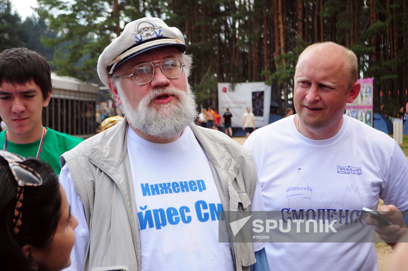 Vladimir Churov flew to "Seliger-2012" forum in a balloon