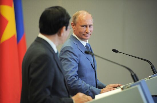 President Putin meets with Truong Tan Sang