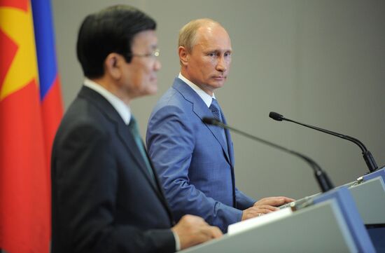 President Putin meets with Truong Tan Sang