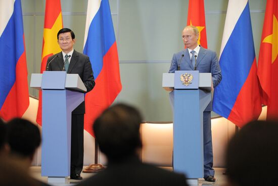 President Putin meets with Truong Tan Sang