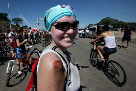 Bike ride across bridge to Russky Island