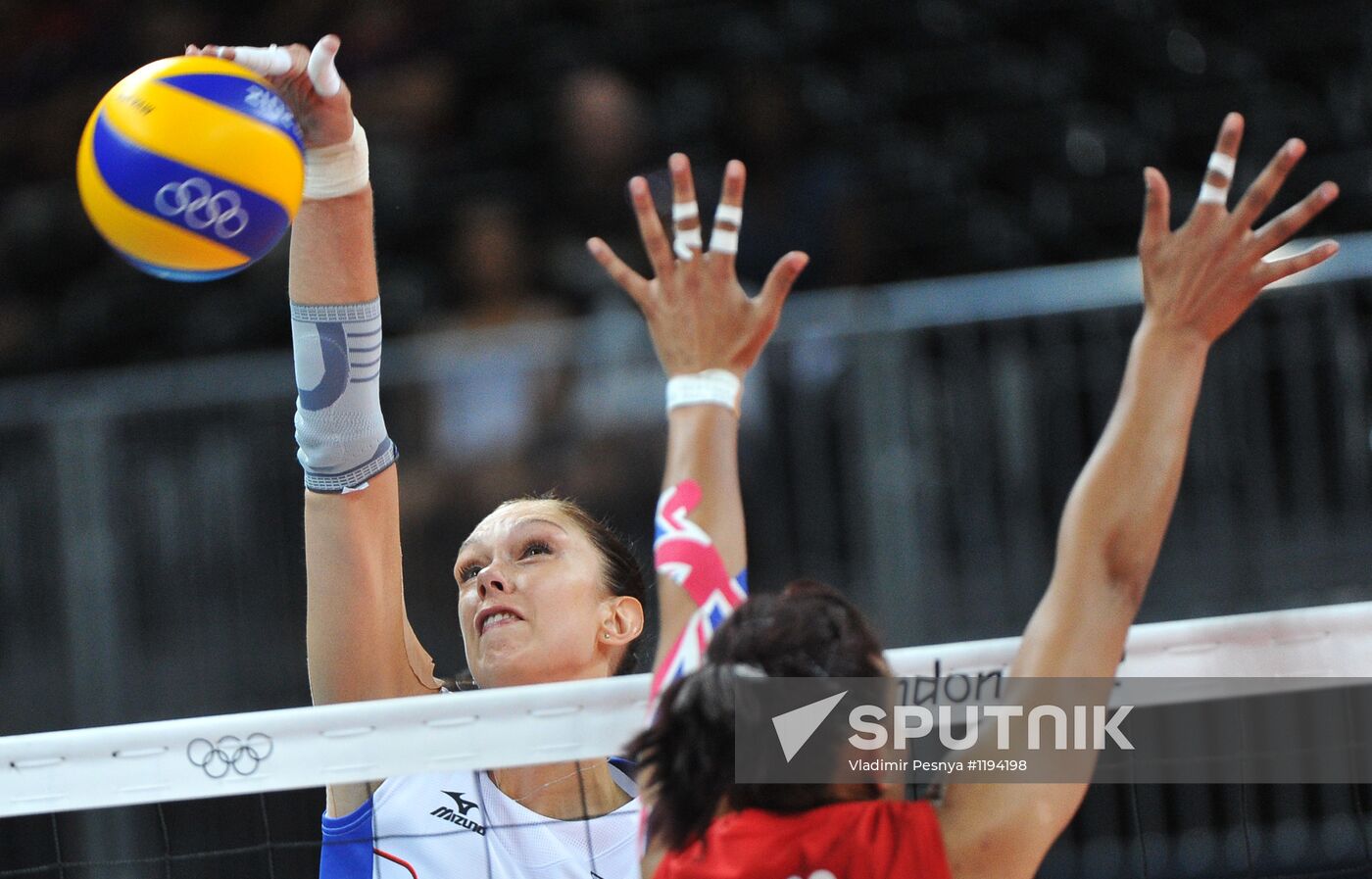 2012 Olympics. Women's Volleyball. Great Britain vs. Russia