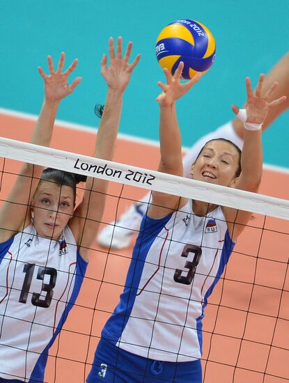 2012 Olympics. Women's Volleyball. Great Britain vs. Russia