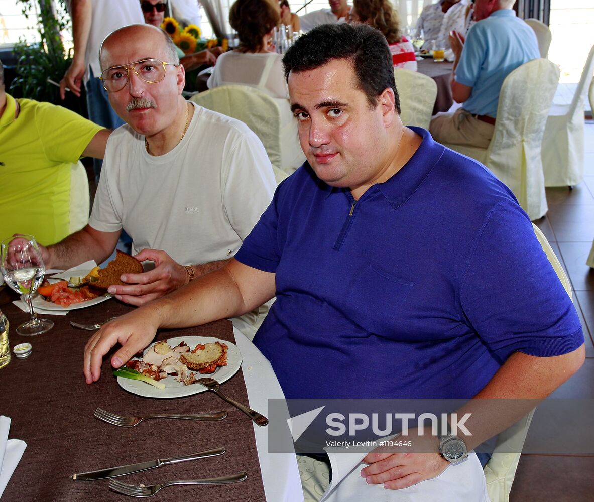Lunch by chairman of organizing committee, New Wave 2012 contest