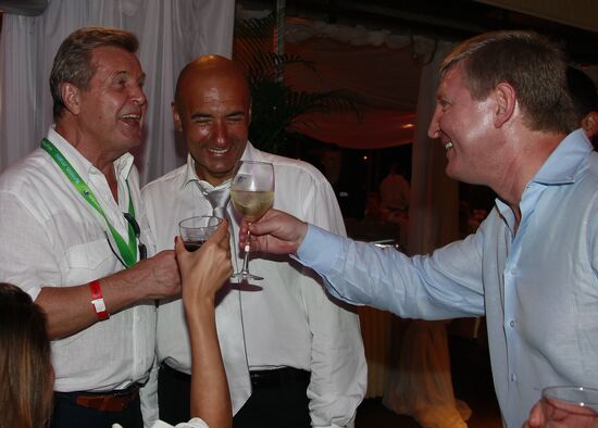 After-party at New Wave 2012 contest