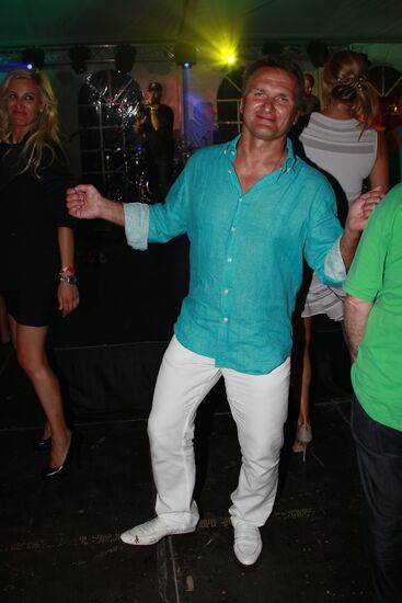 After-party at New Wave 2012 contest