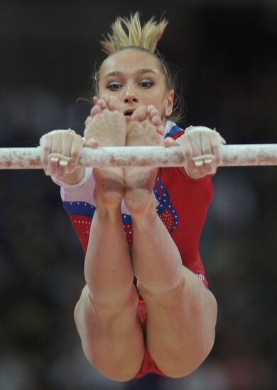 2012 Summer Olympics. Artistic gymnastics. Women