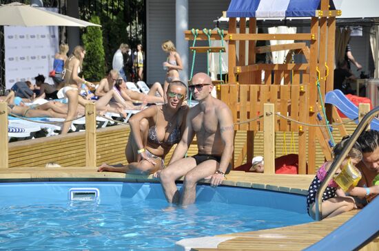 Recreation zone with swimming pools opens in Sokolniki Park