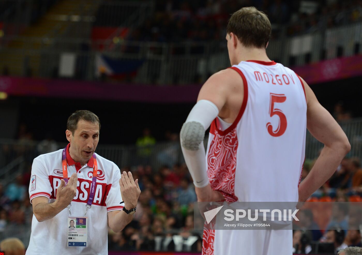 Olympics 2012 Men's Basketball. Match U.K. – Russia