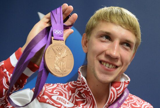 P/c by Olympic bronze medalists O. Zabelinskaya and N. Kovalev