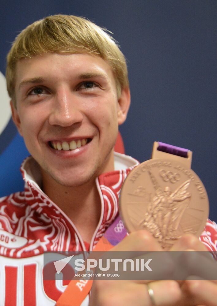 P/c by Olympic bronze medalists O. Zabelinskaya and N. Kovalev