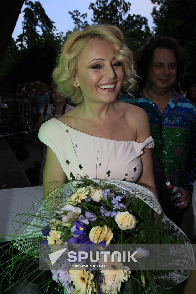 Closing of New Wave 2012 international contest