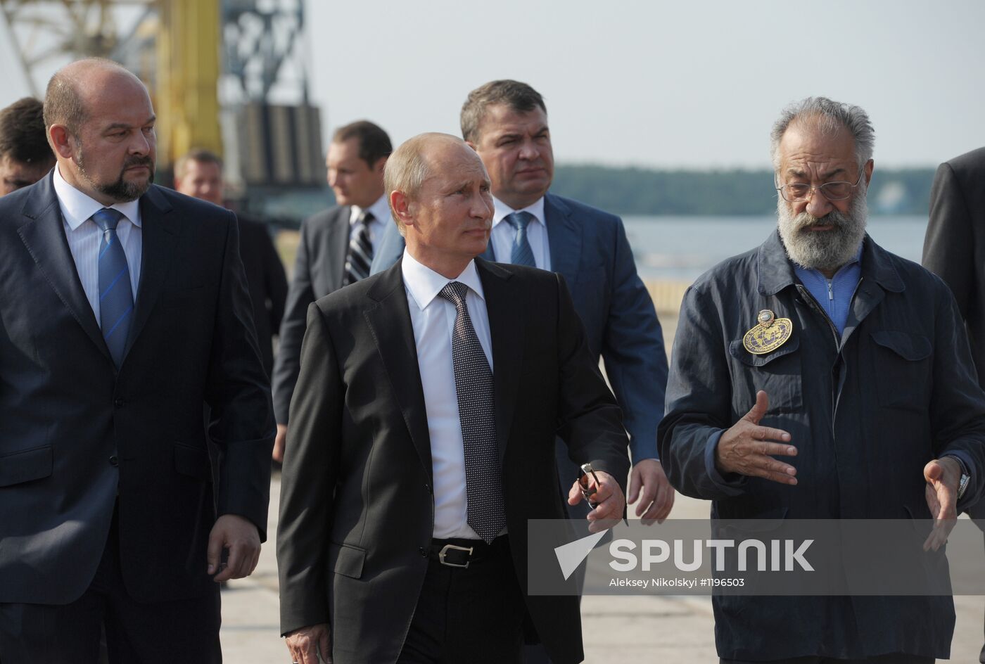 Vladimir Putin visits North-Western Federal District