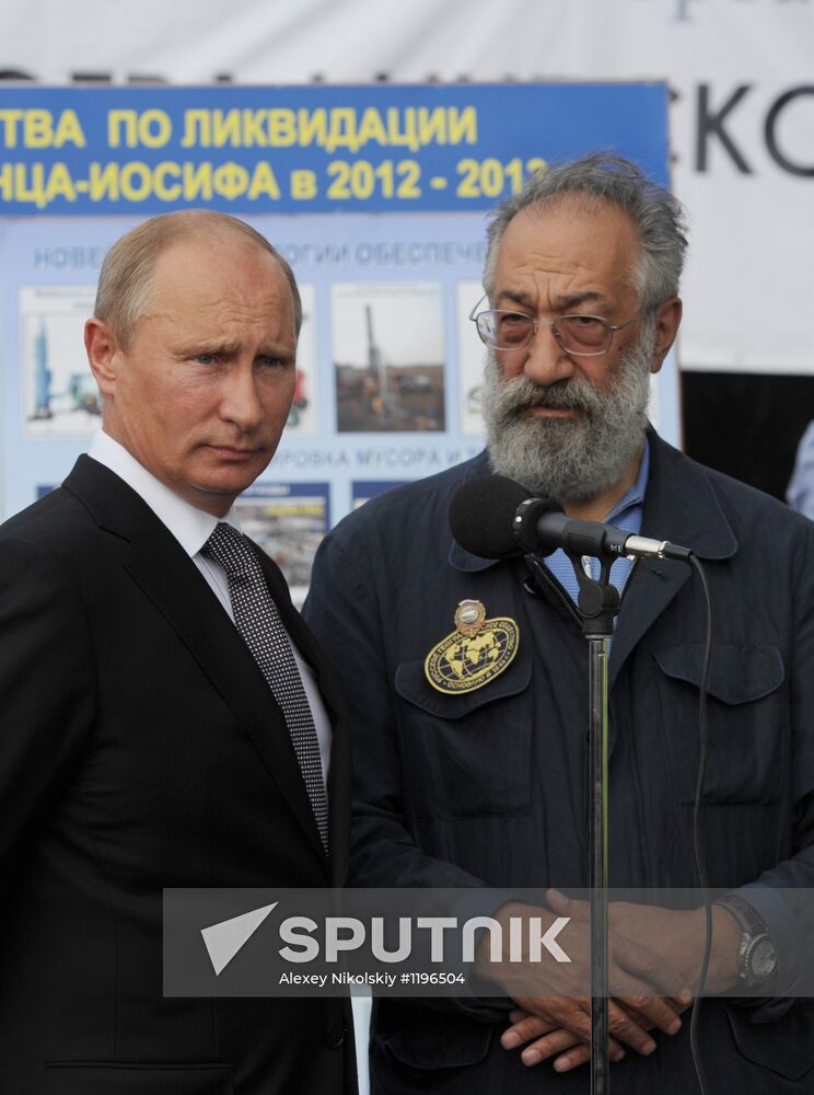 Vladimir Putin visits North-Western Federal District