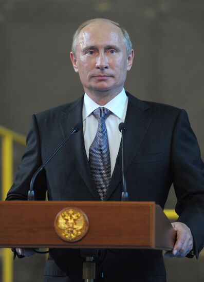 Vladimir Putin visits North-Western Federal District