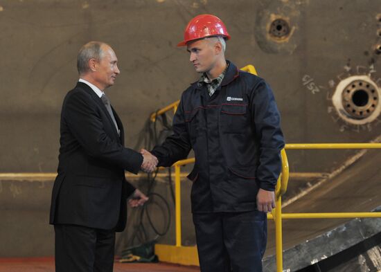 Vladimir Putin visits North-Western Federal District