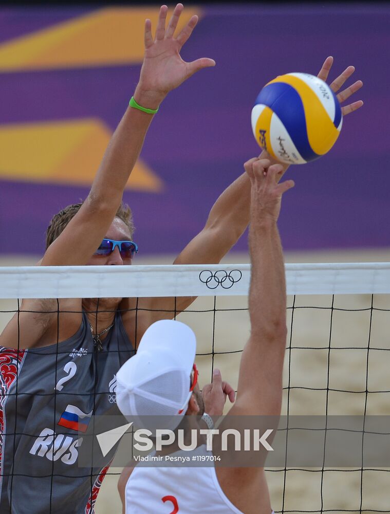 2012 Olympics. Beach Volleyball. Switzerland vs. Russia