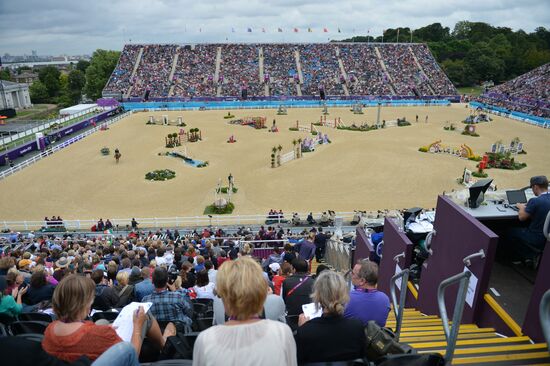 2012 Olympic Games. Equestrian. Team Eventing. Jumping