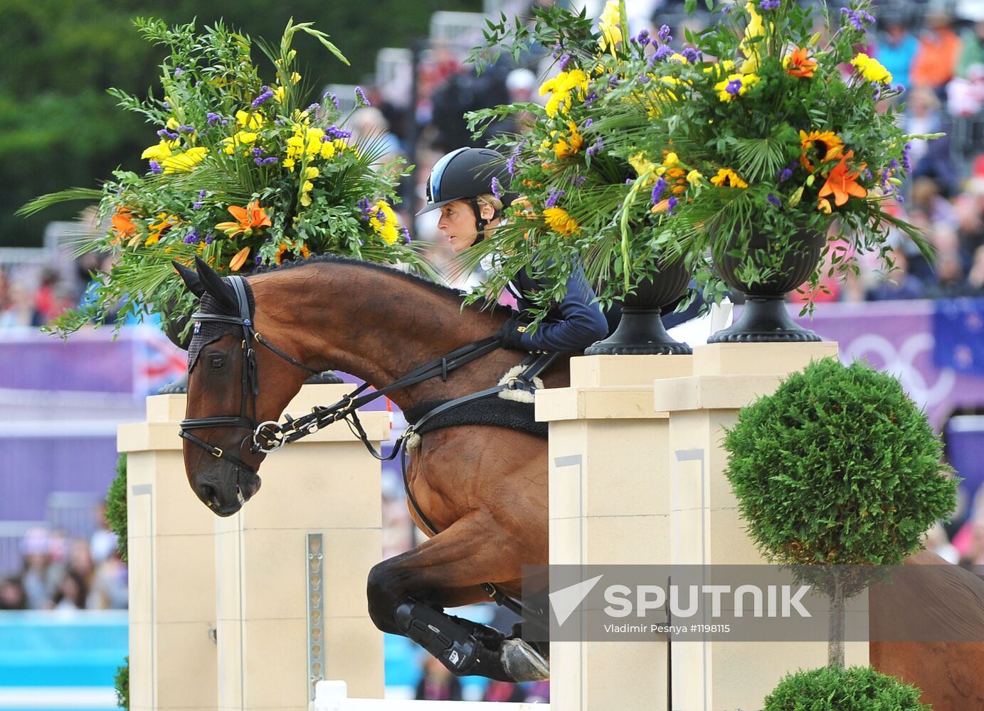 2012 Olympic Games. Equestrian. Team Eventing. Jumping