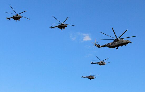 Air Force crews prepare for "Common Sky" air show