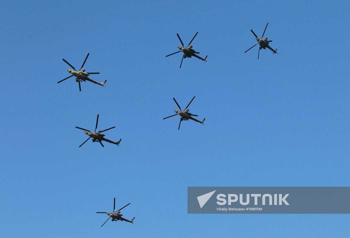 Air Force crews prepare for "Common Sky" air show