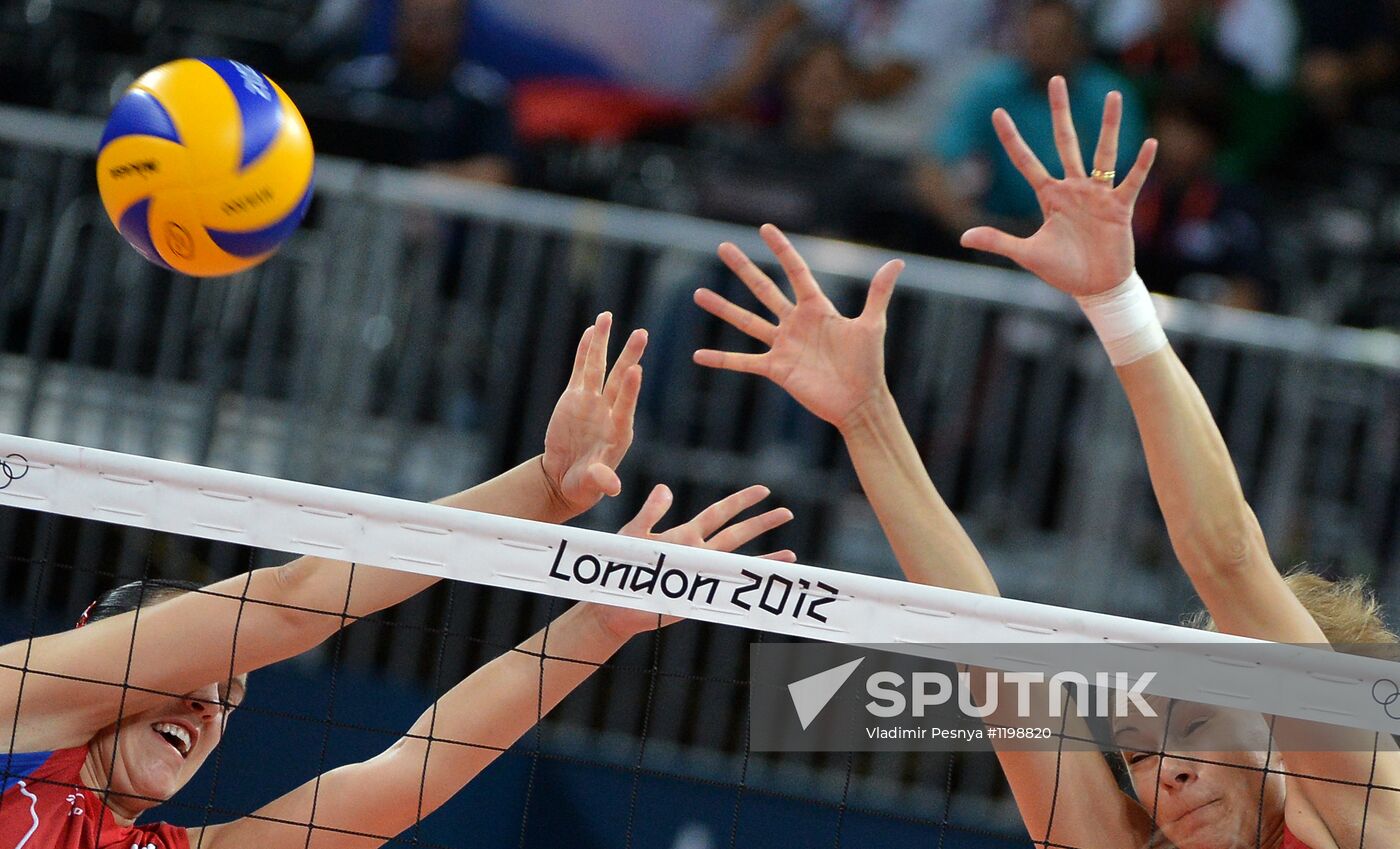 2012 Olympics. Women's Volleyball. Algeria vs. Russia