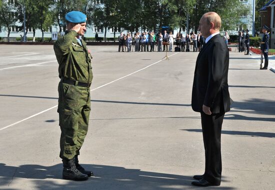 Vladimir Putin visits 31th Guards Separate Air Assault Brigade