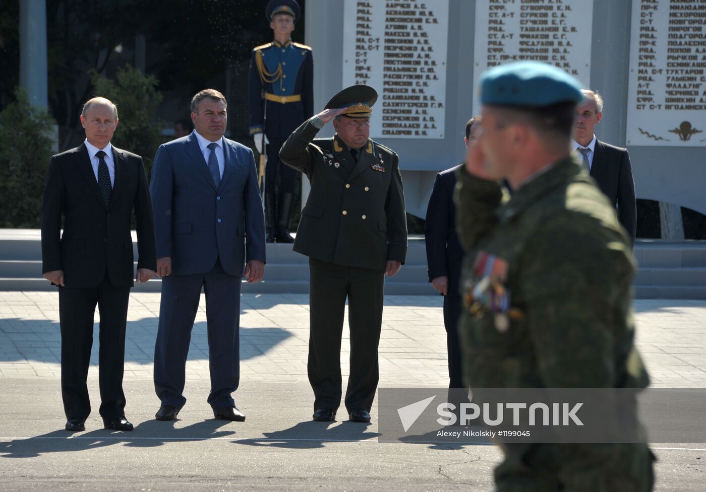 Vladimir Putin visits 31th Guards Separate Air Assault Brigade