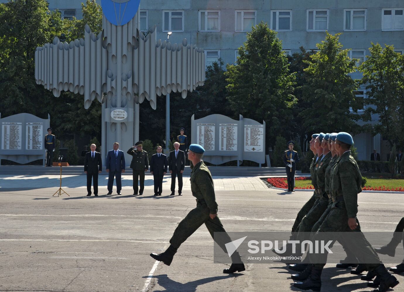 Vladimir Putin visits 31th Guards Separate Air Assault Brigade