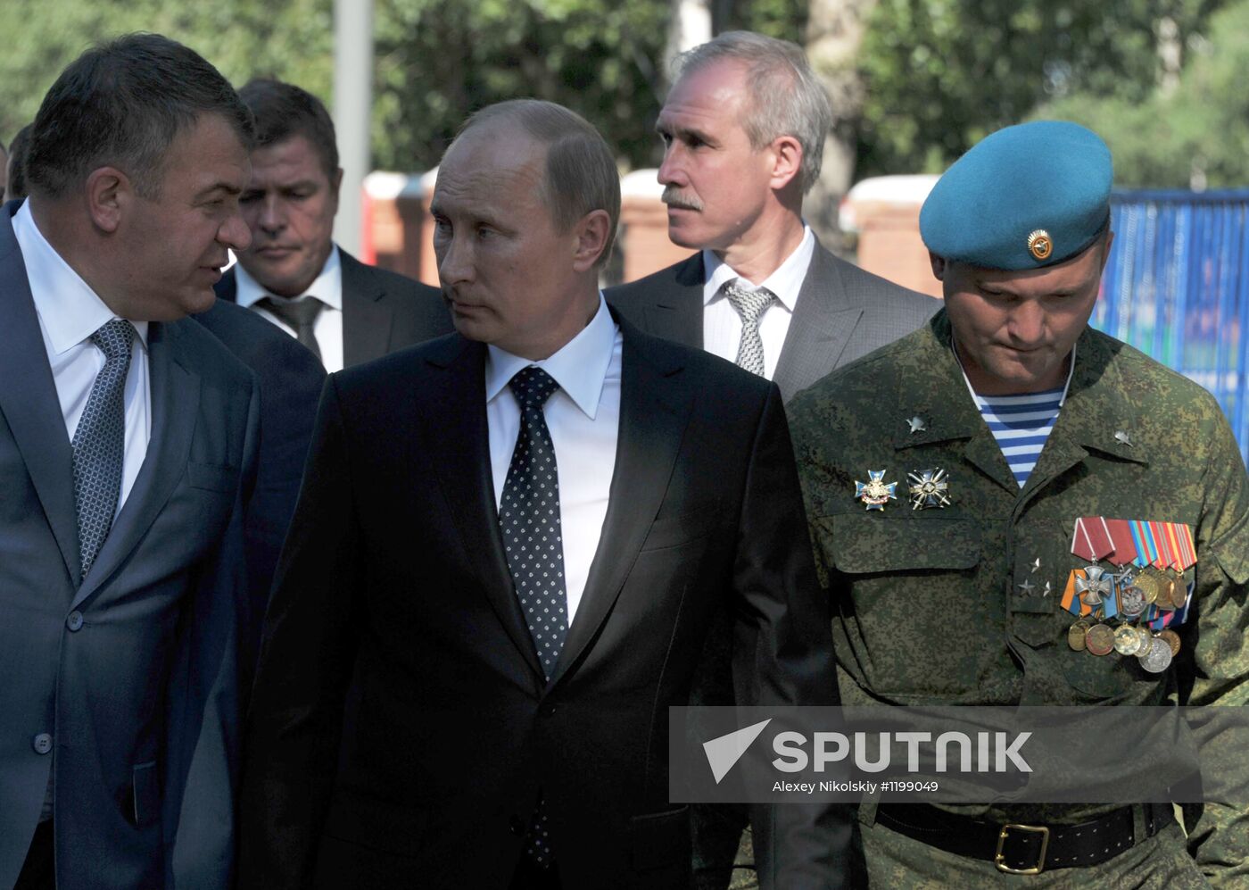 Vladimir Putin visits 31th Guards Separate Air Assault Brigade