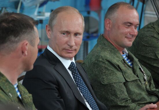 Vladimir Putin visits 31th Guards Separate Air Assault Brigade
