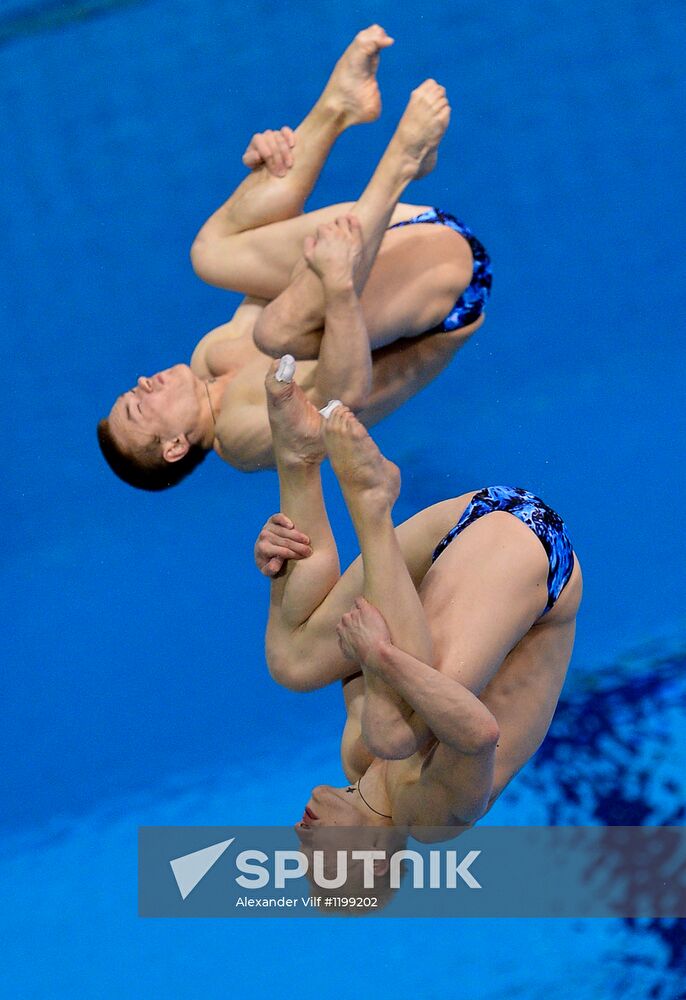 Olympics 2012 Men's Synchronized Diving. 3 meter springboard