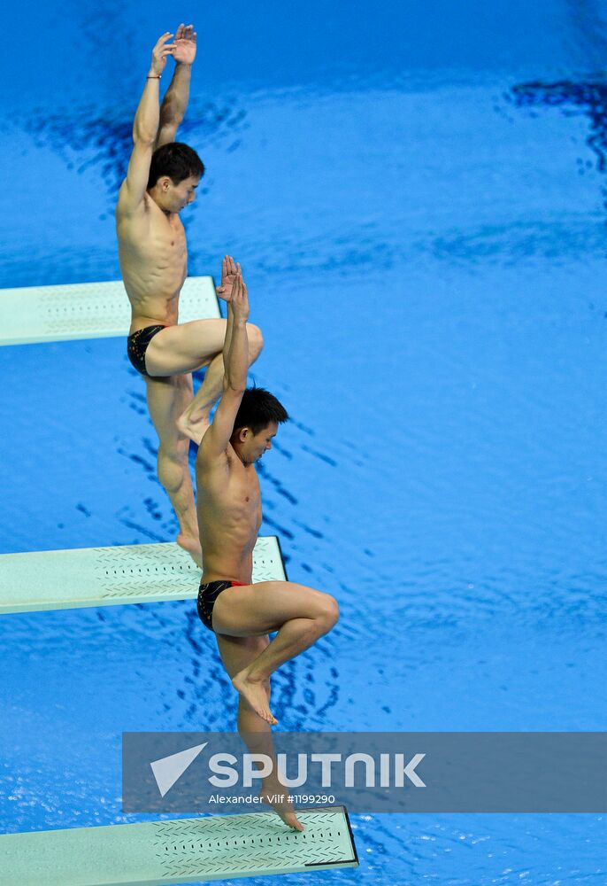 Olympics 2012 Men's Synchronized Diving. 3 meter springboard