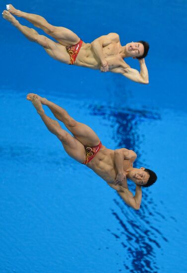 Olympics 2012 Men's Synchronized Diving. 3 meter springboard